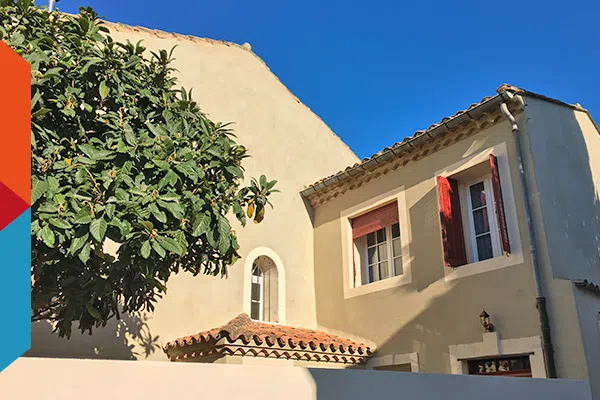 Rénovation de façade de maison de ville à Vergèze