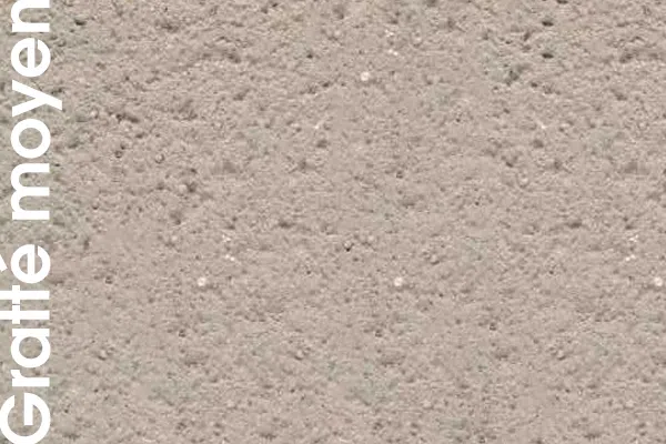 Aspect d'enduit à la chaux dit gratté moyen