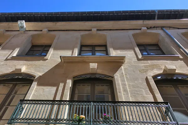 Restauration immeuble de ville XVIIe siècle à Nîmes
